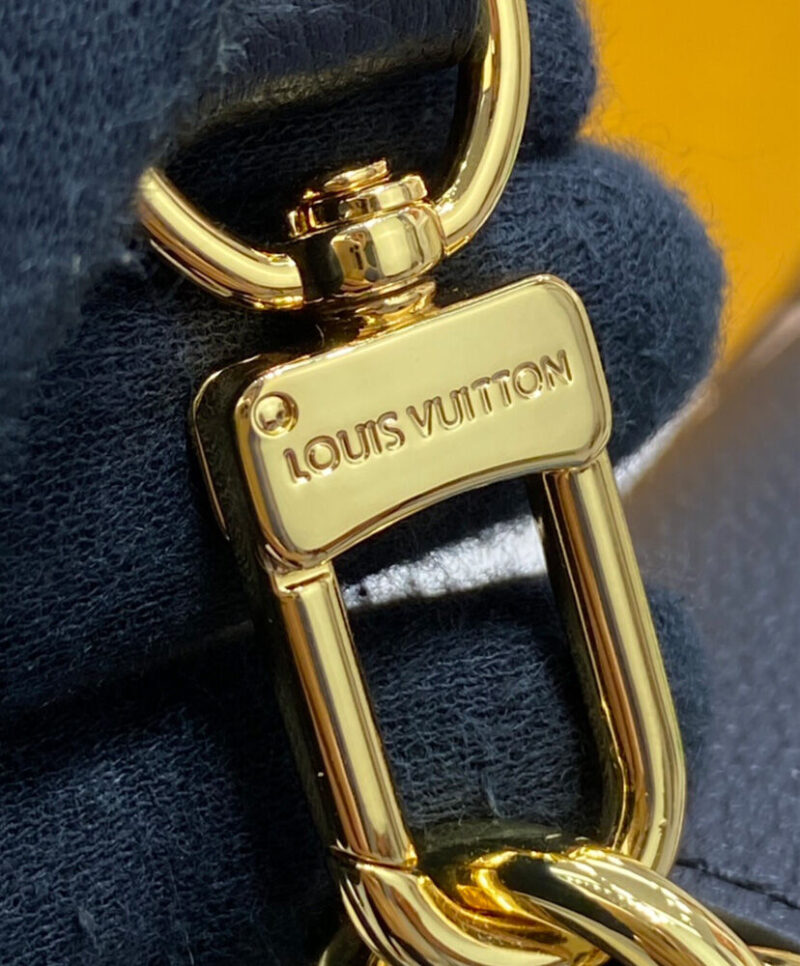 Louis Vuitton Favorite